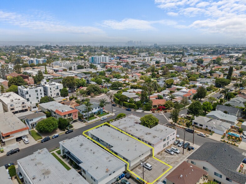 More Photos Of 12610 Caswell Ave, Los Angeles Apartments For Sale