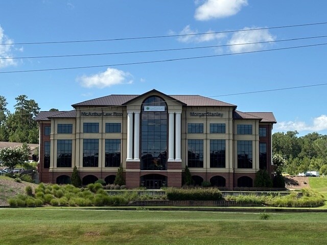 Primary Photo Of 6055 Lakeside Commons Dr, Macon-Bibb Medical For Lease