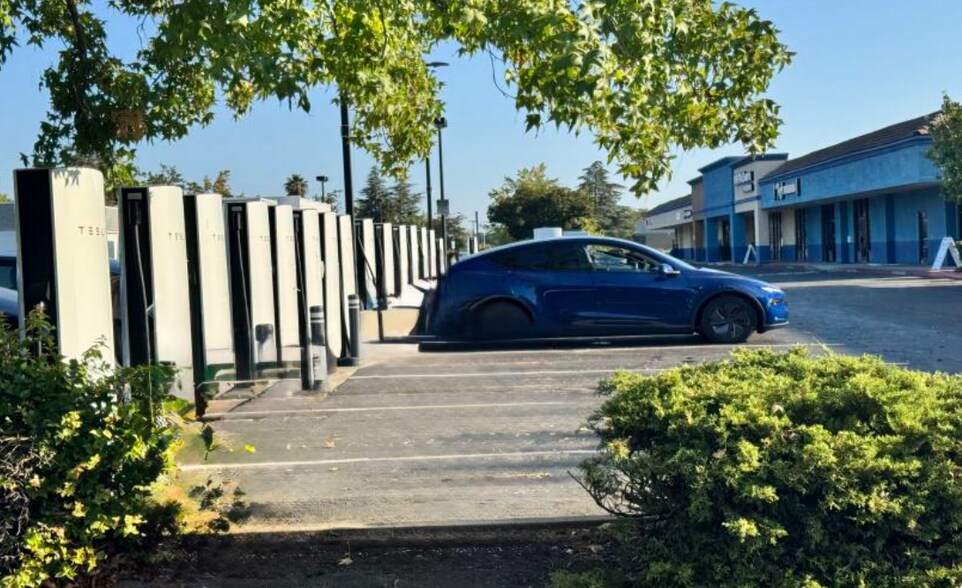 Primary Photo Of 1969 Zinfandel Dr, Rancho Cordova Land For Sale