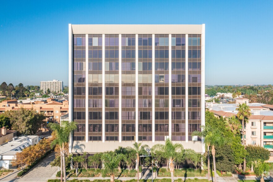 More Photos Of 1600 N Broadway, Santa Ana Medical For Lease