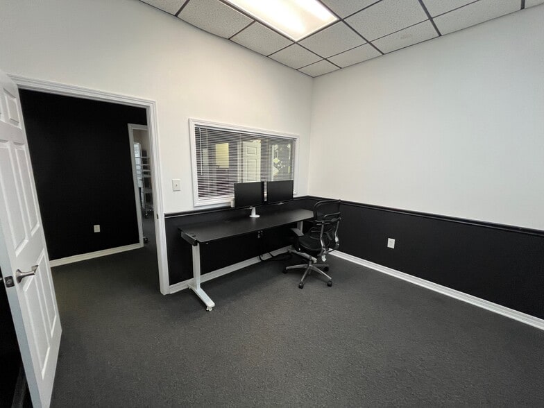More Photos Of 4507 Furling Ln, Destin Loft Creative Space For Sale