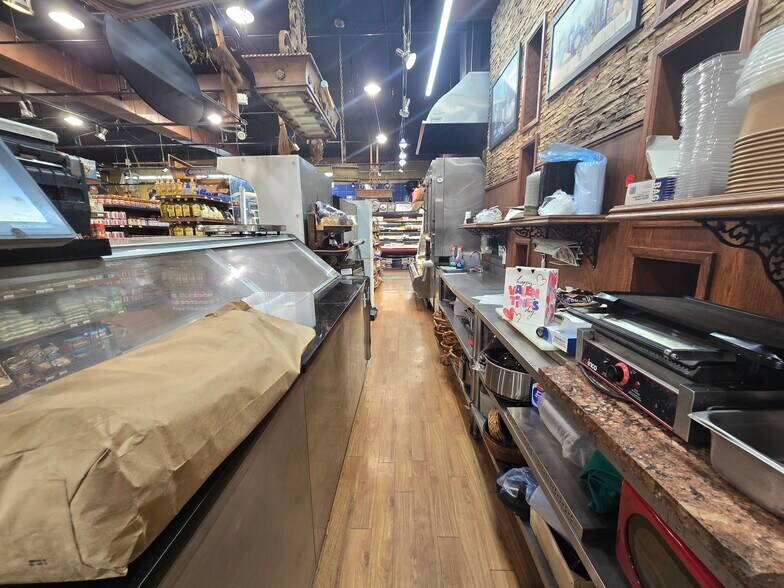 More Photos Of 226-228 Washington St, Hoboken Storefront For Sale