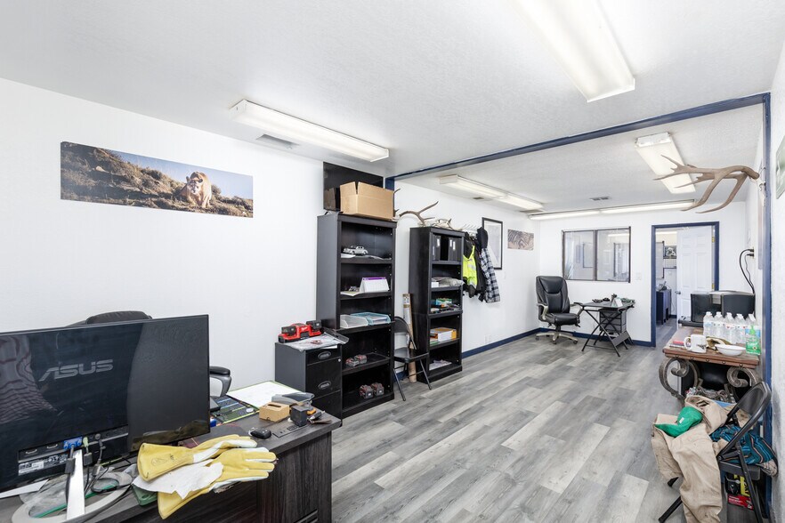 More Photos Of 450 S 4th St, Elko Warehouse For Lease