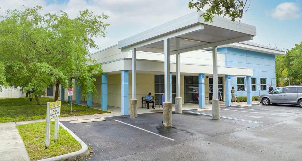 More Photos Of 7483 Sand Lake Commons Blvd, Orlando Medical For Lease