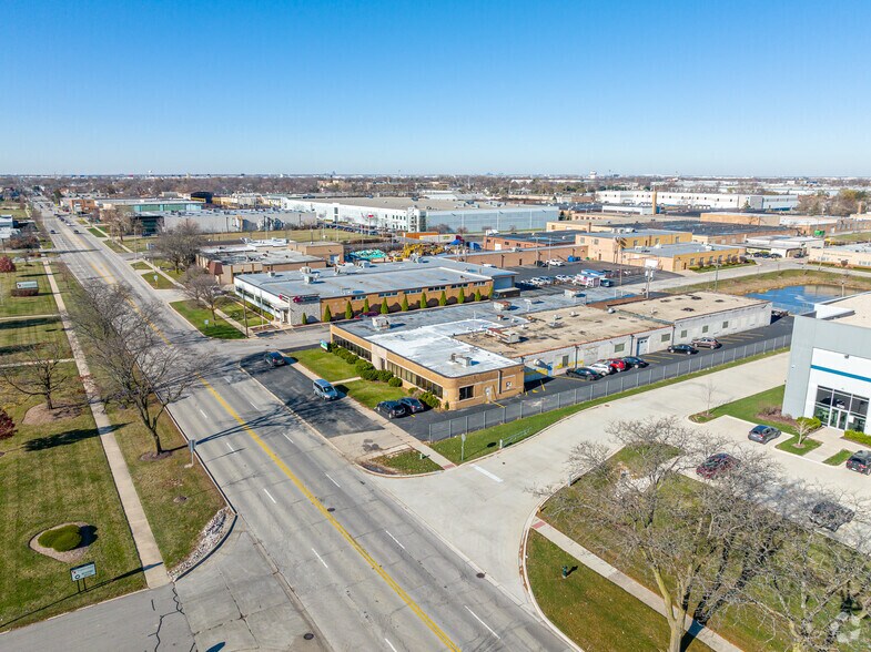 More Photos Of 9128 W Belmont Ave, Franklin Park Manufacturing For Sale