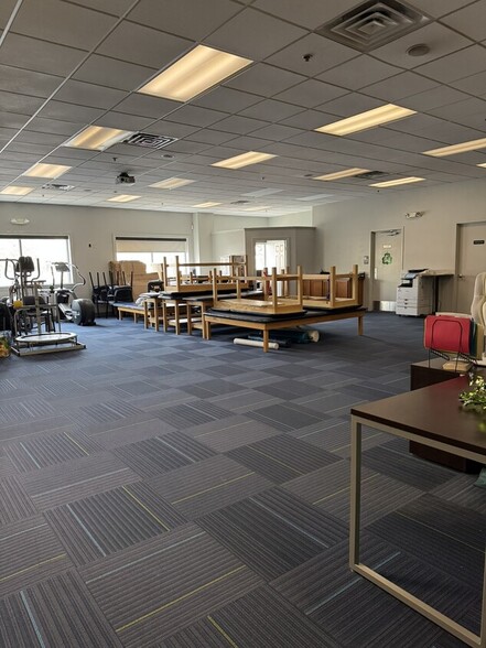 More Photos Of 983 E Lancaster Ave, Downingtown Storefront For Sale