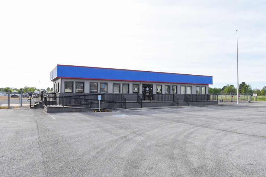 More Photos Of 3511 Highway 31 S, Decatur Auto Dealership For Lease