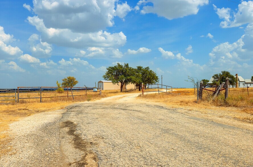 More Photos Of 600 County Road 242, Georgetown Land For Sale