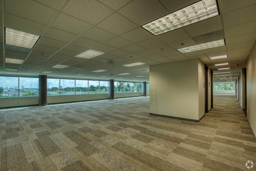 More Photos Of 600 N Westshore Blvd, Tampa Office For Lease