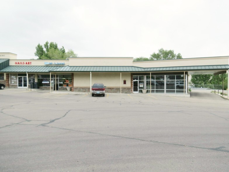 More Photos Of 100-230 Uinta Dr, Green River Storefront For Lease
