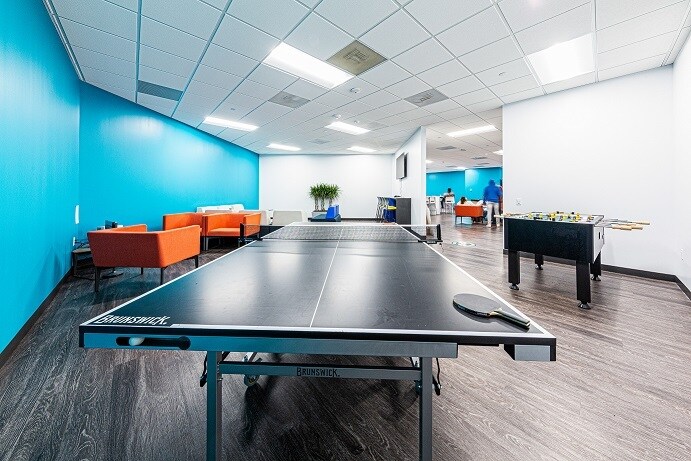 More Photos Of 5959 Corporate Dr, Houston Office For Sale