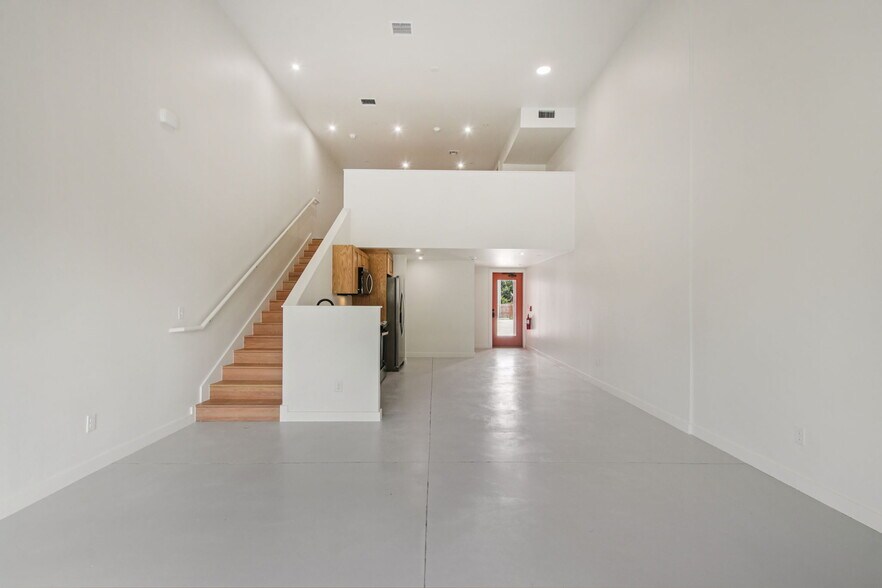 More Photos Of 1744 NW 15th St, Oklahoma City Apartments For Lease