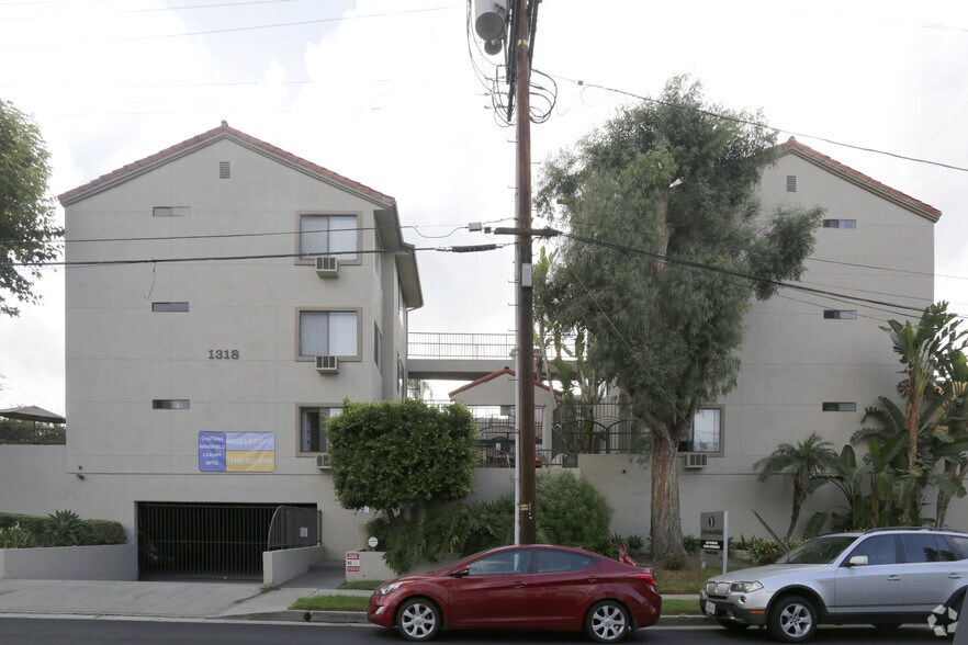 More Photos Of 1318 N Mansfield Ave, Los Angeles Apartments For Sale