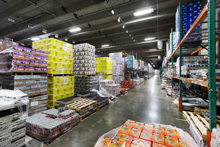 More Photos Of 6715 E Mission Ave, Spokane Warehouse For Lease