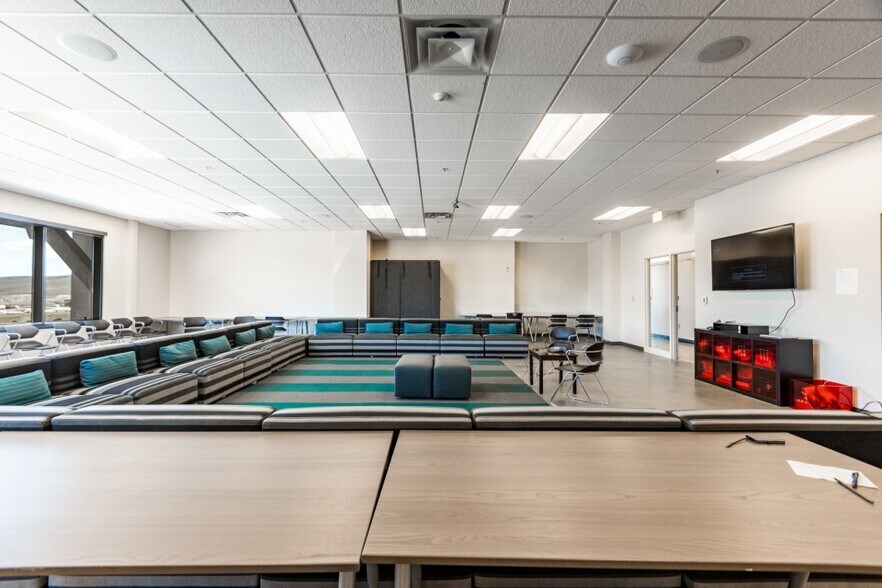 More Photos Of 1 Victory Ln, Park City Medical For Lease