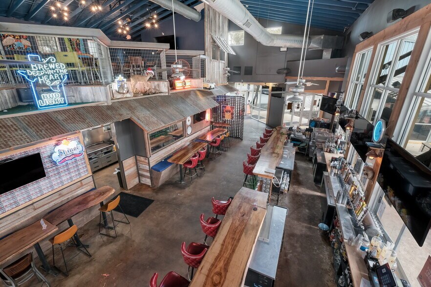 More Photos Of 13838 Jones Maltsberger Rd, San Antonio Restaurant For Sale