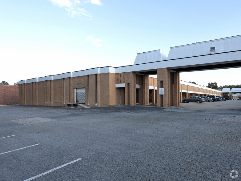 Primary Photo Of 4445 Commerce Dr SW, Atlanta Warehouse For Lease