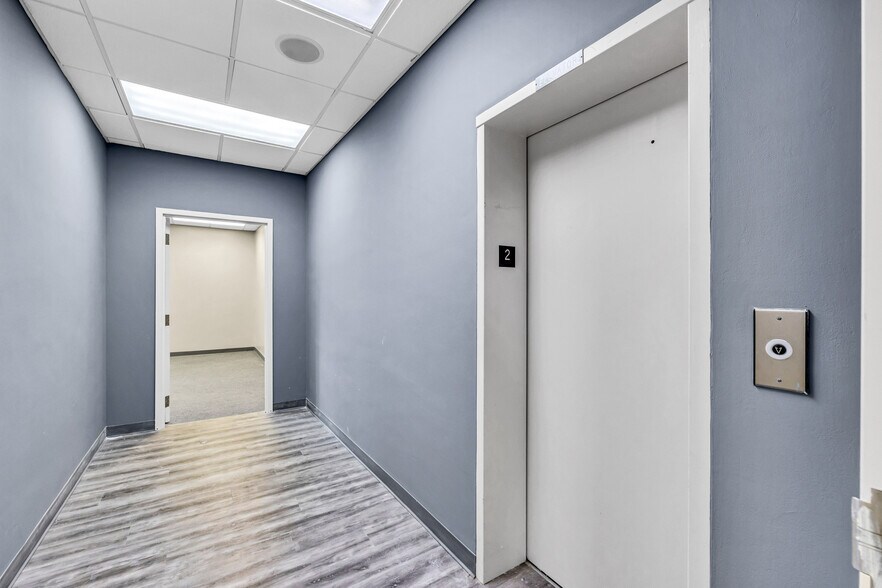 More Photos Of 812 W Innes St, Salisbury Medical For Sale