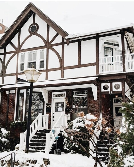 Primary Photo Of 579-581 Victoria Ave, St-Lambert Storefront Retail Residential For Sale