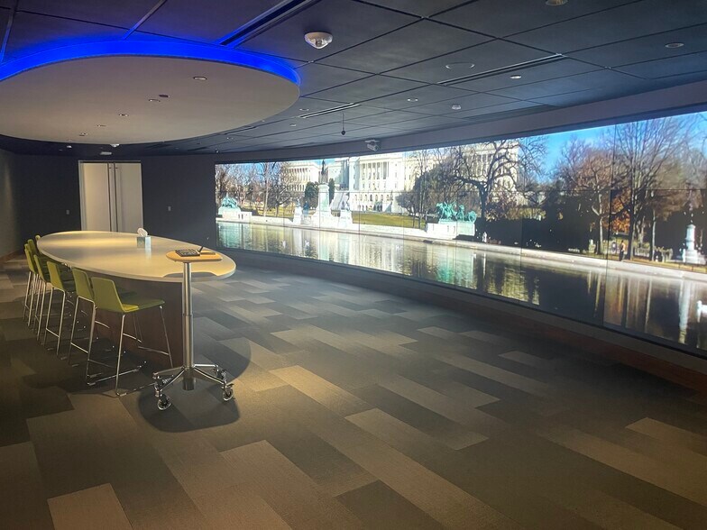 More Photos Of 701 Pennsylvania Ave NW, Washington Office For Lease