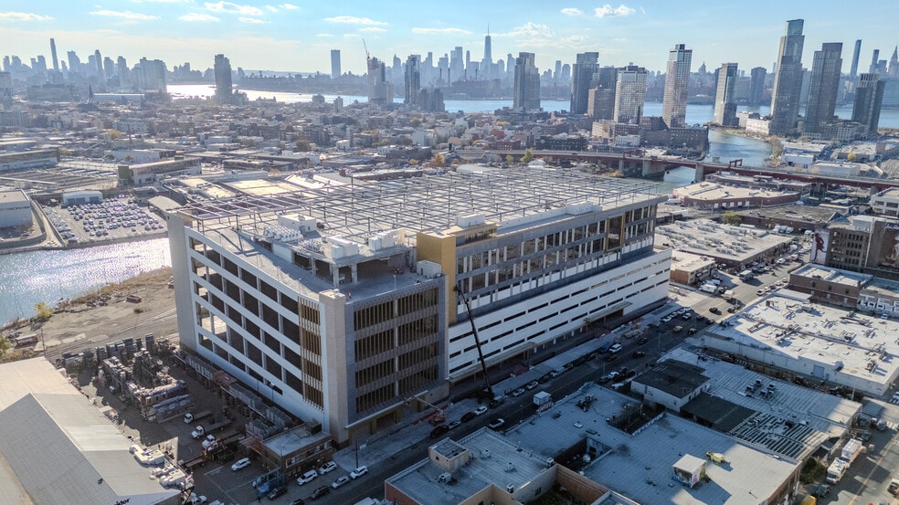 More Photos Of 2330 Borden Ave, Long Island City Warehouse For Lease