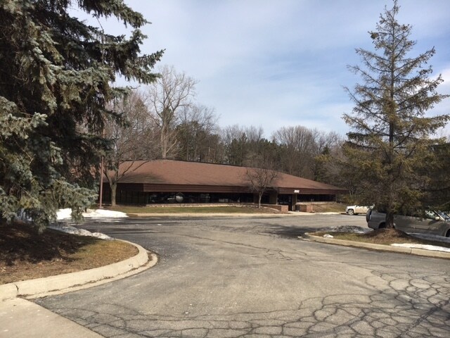 More Photos Of 7650 Dixie Hwy, Village of Clarkston Medical For Lease