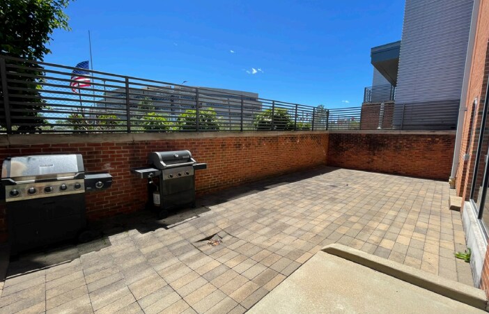 More Photos Of 2329-2351 Market St, Saint Louis Office For Lease
