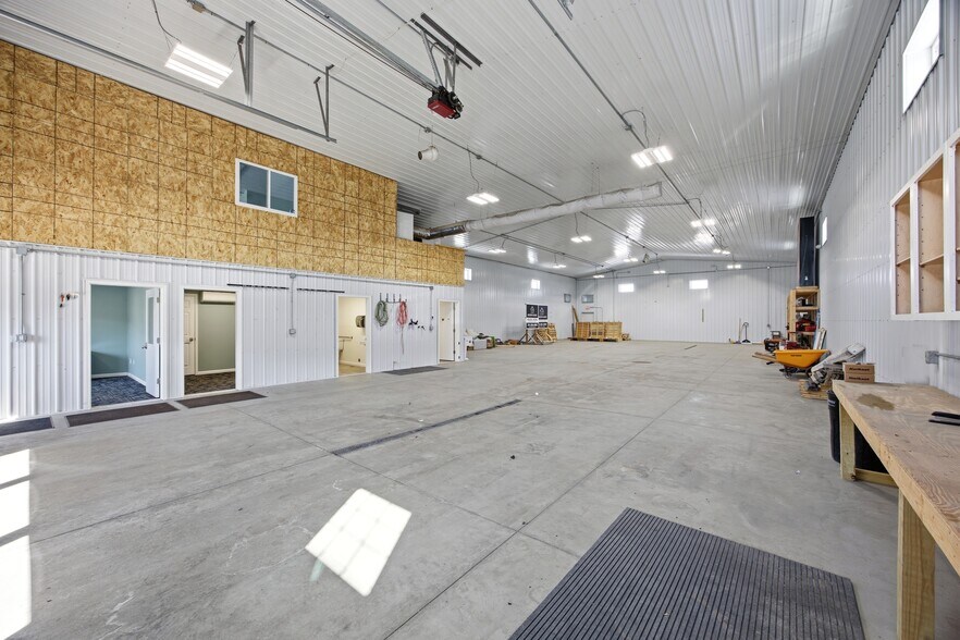More Photos Of 3320 39th St S, Fargo Warehouse For Sale