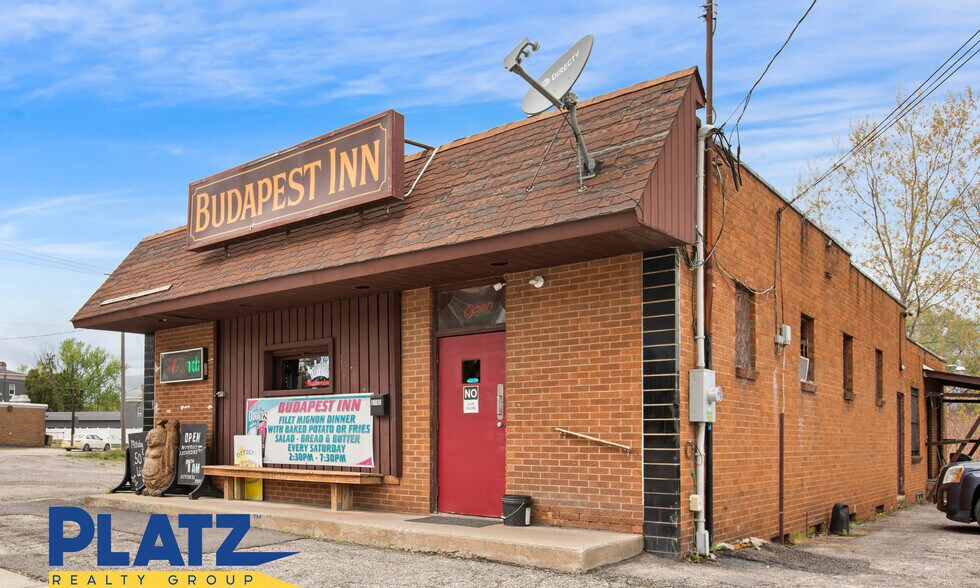More Photos Of 3780 Mahoning Ave, Youngstown Restaurant For Sale