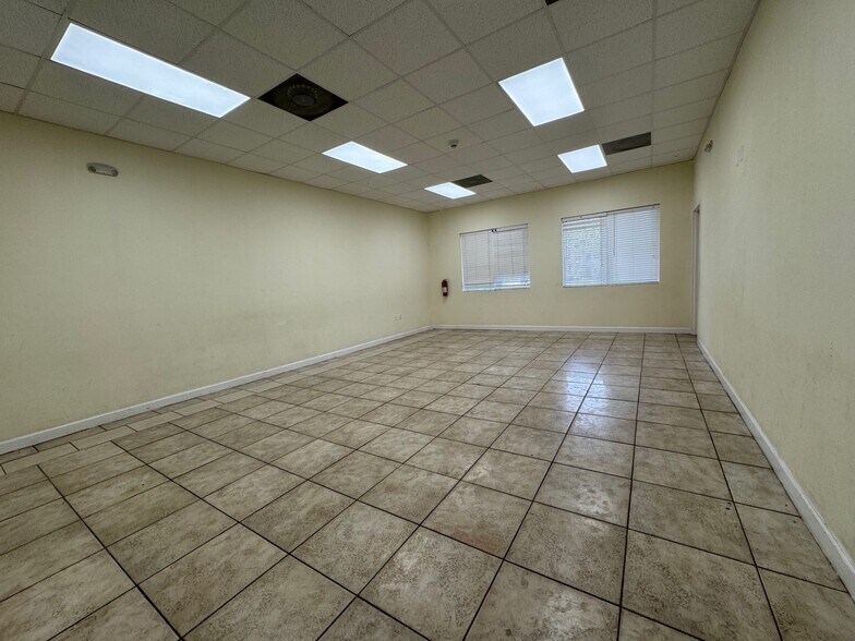More Photos Of 24 SW 10th St, Fort Lauderdale Office Residential For Lease