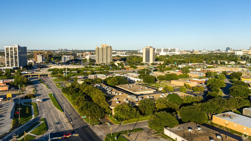 More Photos Of 1010 W Mockingbird Ln, Dallas Office For Lease