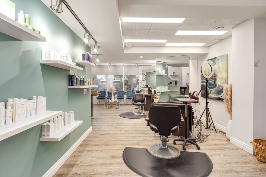 More Photos Of 1904 20th Ave NW, Calgary Storefront Retail Office For Lease