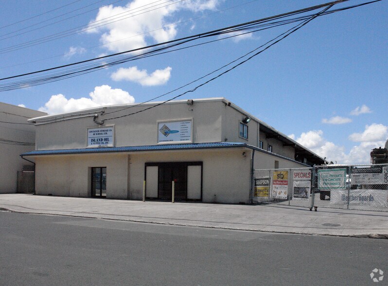 More Photos Of 2264-2276 Pahounui Dr, Honolulu Warehouse For Lease