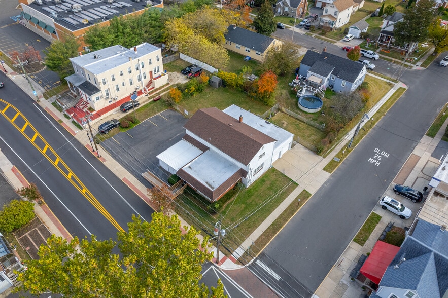 More Photos Of 40 W Kings Hwy, Mount Ephraim Office For Sale