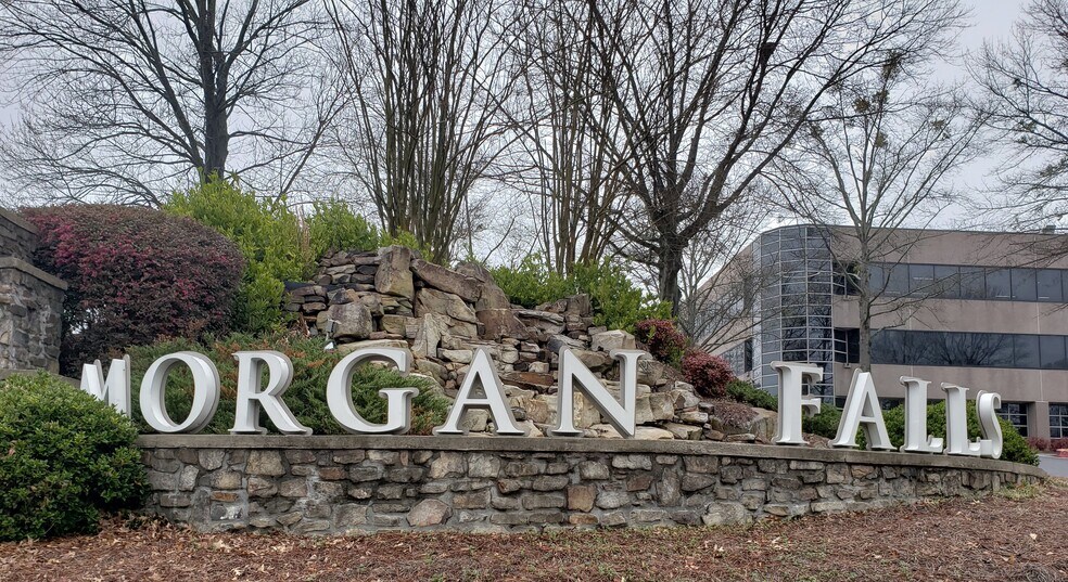 More Photos Of 7840 Roswell Rd, Sandy Springs Office For Sale