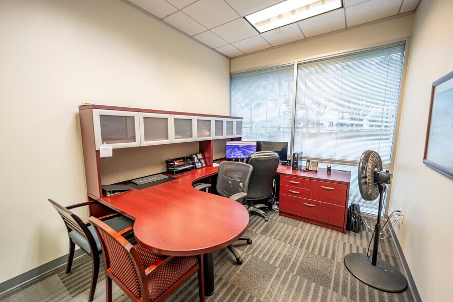 More Photos Of 14041 West Rd, Houston Flex For Sale