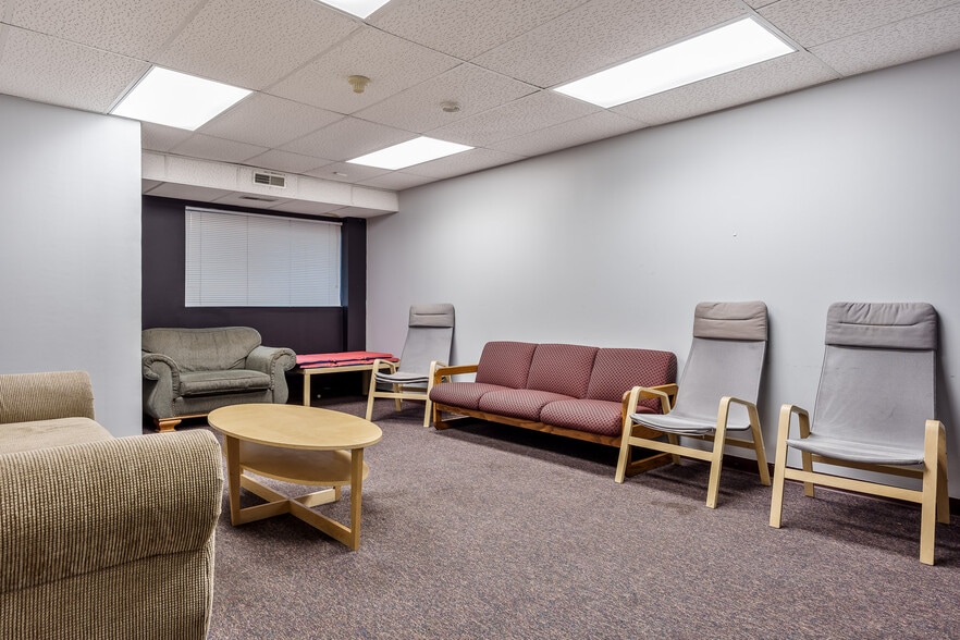 More Photos Of 4312 20th St, Rockford Religious Facility For Sale