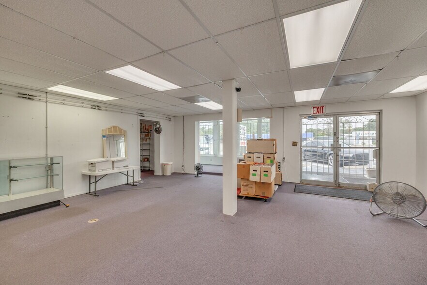 More Photos Of 2865 E Bay Dr, Largo General Retail For Sale