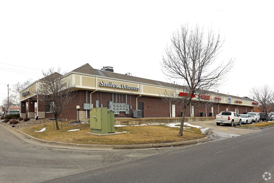 More Photos Of 2005 SE Delaware Ave, Ankeny Storefront For Lease