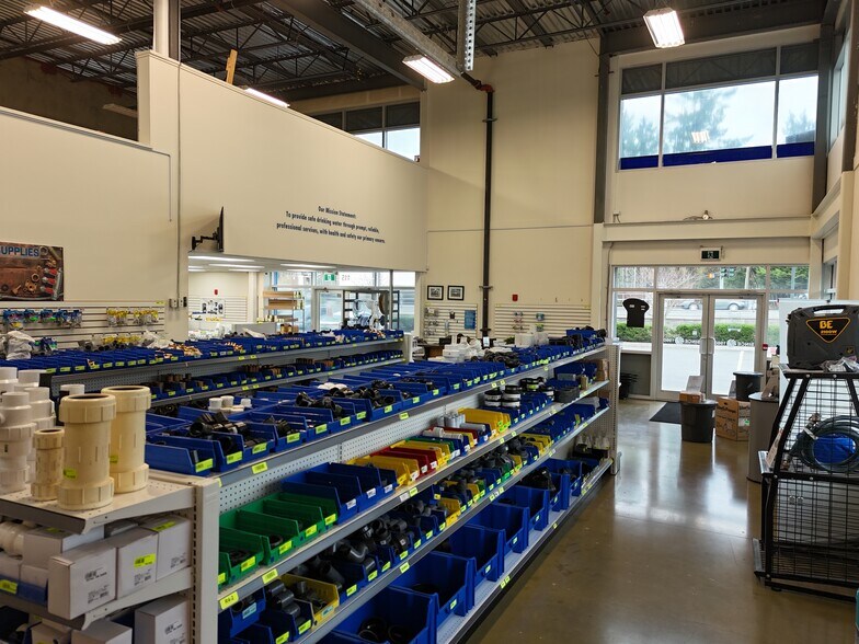 More Photos Of 23184 Fraser Hwy, Langley General Retail For Lease