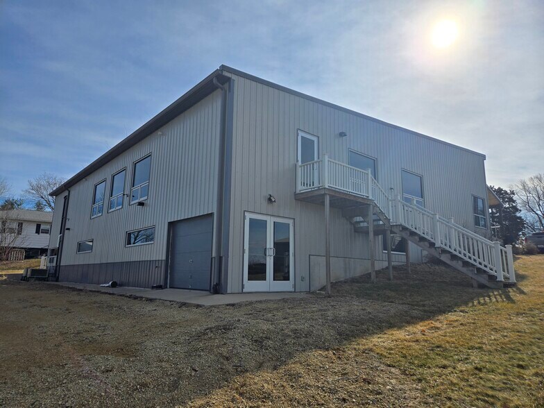 More Photos Of 300 W Hickory St, Apple River General Retail For Sale