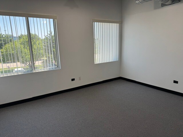 More Photos Of 2600 Beverly Court, Suite 107,, Aurora Light Distribution For Lease