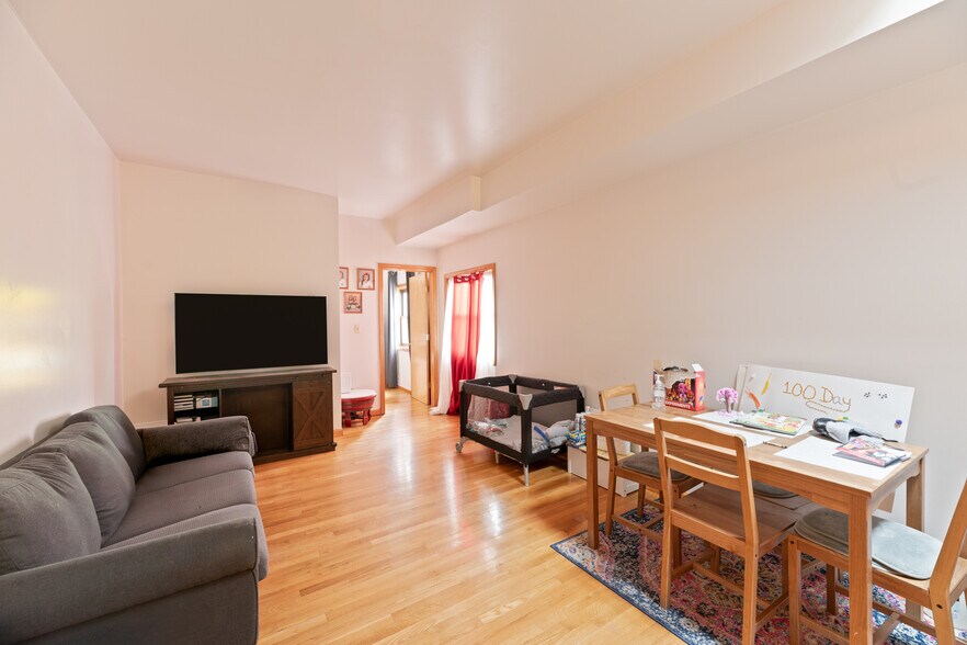 More Photos Of 614-616 Broadway, Bayonne Restaurant For Sale