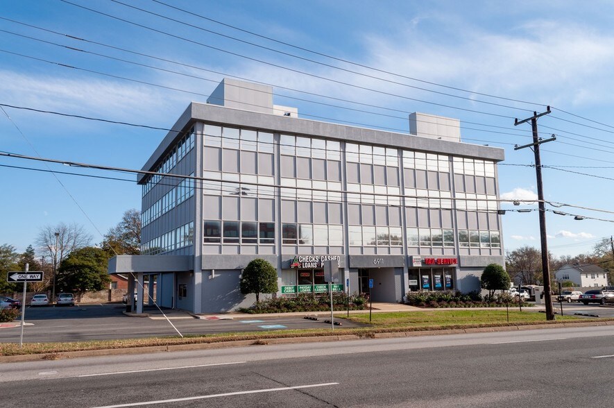 Primary Photo Of 6911 Richmond Hwy, Alexandria Office For Sale