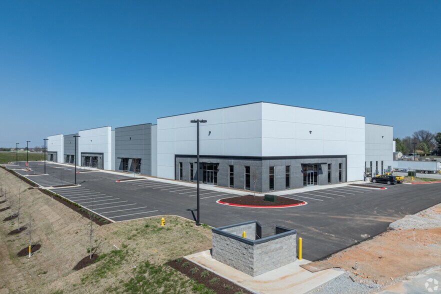 Primary Photo Of Oakwood & Dixieland Rd, Lowell Unknown For Lease