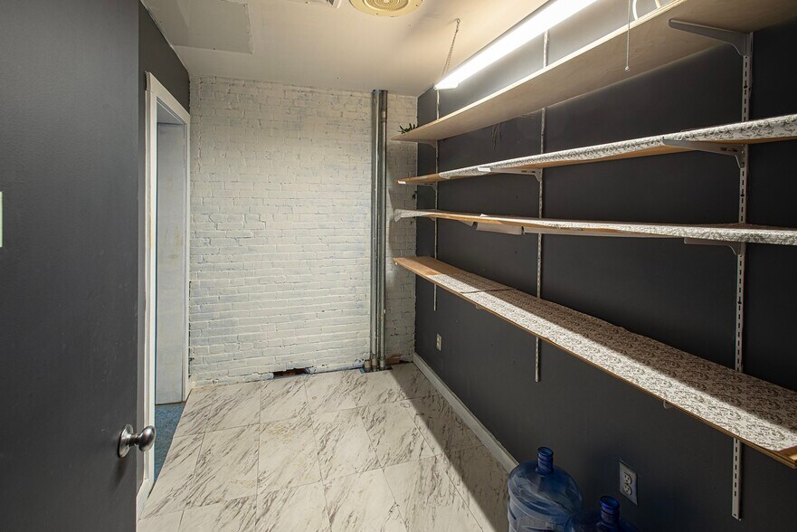 More Photos Of 140 Main St, Northampton Office For Lease