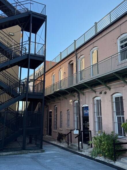 More Photos Of 1209-1227 N Franklin St, Tampa Apartments For Lease