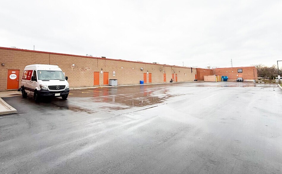 More Photos Of 191 Welland Ave, St Catharines Freestanding For Lease