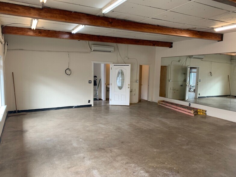 More Photos Of 245 Van Buren St, Eugene Freestanding For Lease