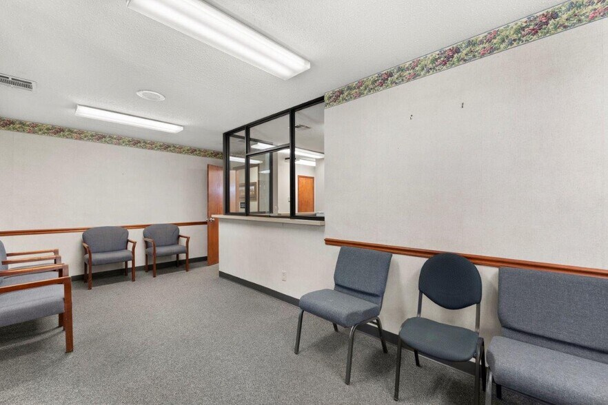 More Photos Of 4150 Nelson Rd, Lake Charles Healthcare For Lease
